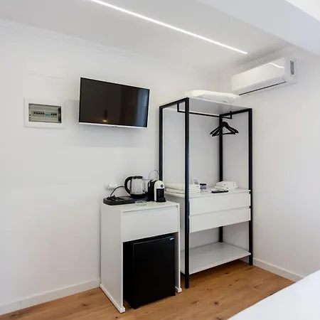 Ionio Hotel *